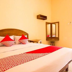 Oyo 3024 Hotel Kebon Manis